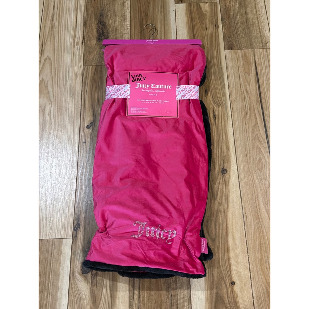 Juicy Couture Pink Black Faux Fur Reversible Plush Throw Blanket Rhinestone Logo